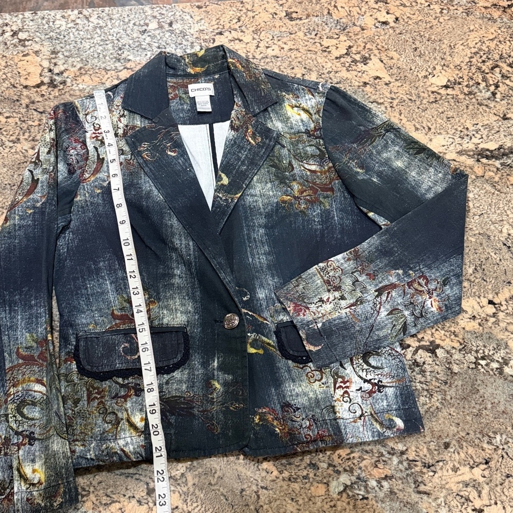 *CHICO'S Jacket - Picture 8 of 8